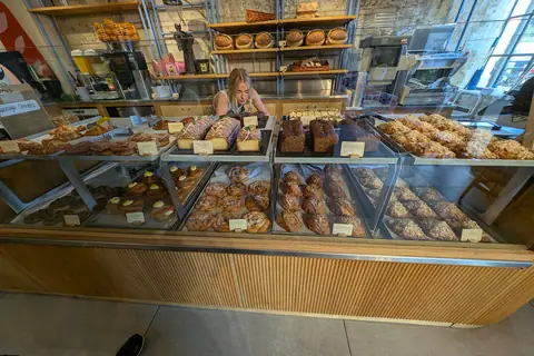 Taggar Sweet Centre photo 3